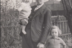 Ben Burrell with daughters Miriam & Brenda